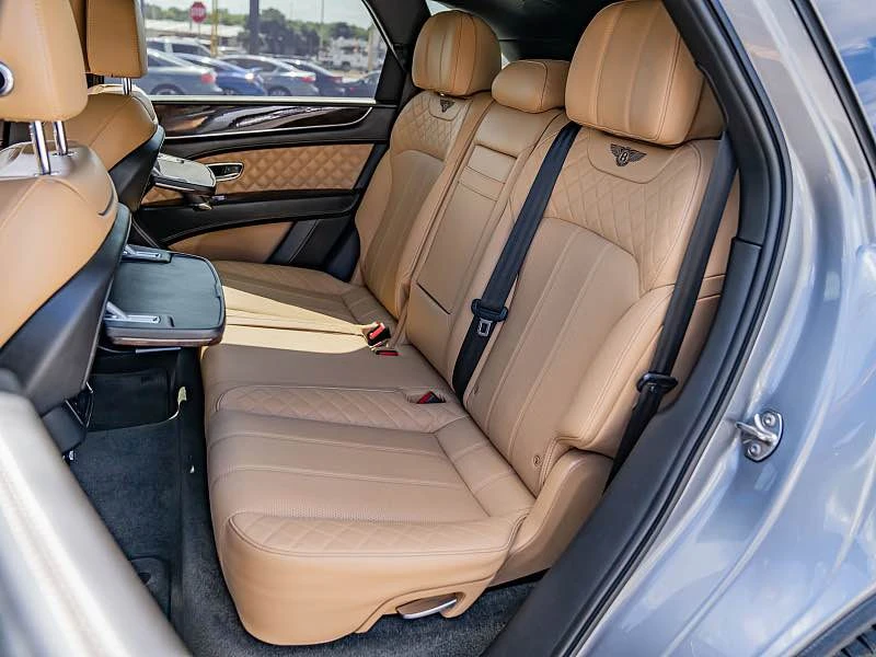 2017 Bentley Bentayga - Image 10 of 11