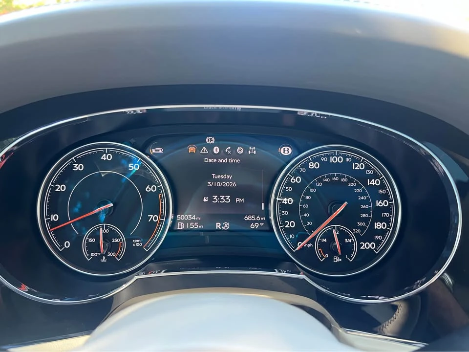 2017 Bentley Bentayga - Image 17 of 19