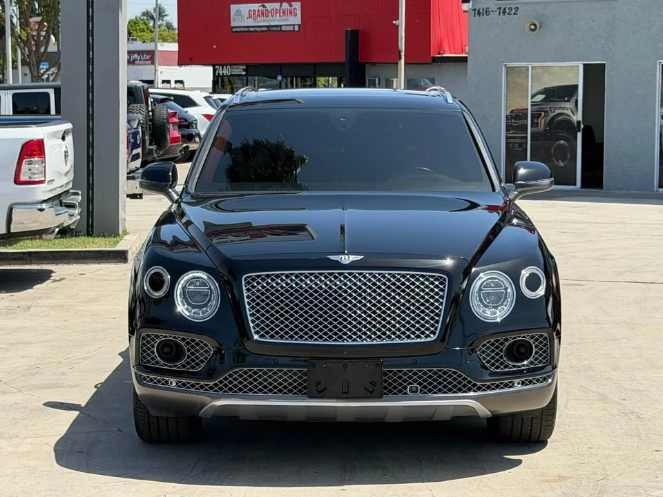2017 Bentley Bentayga - Image 2 of 20