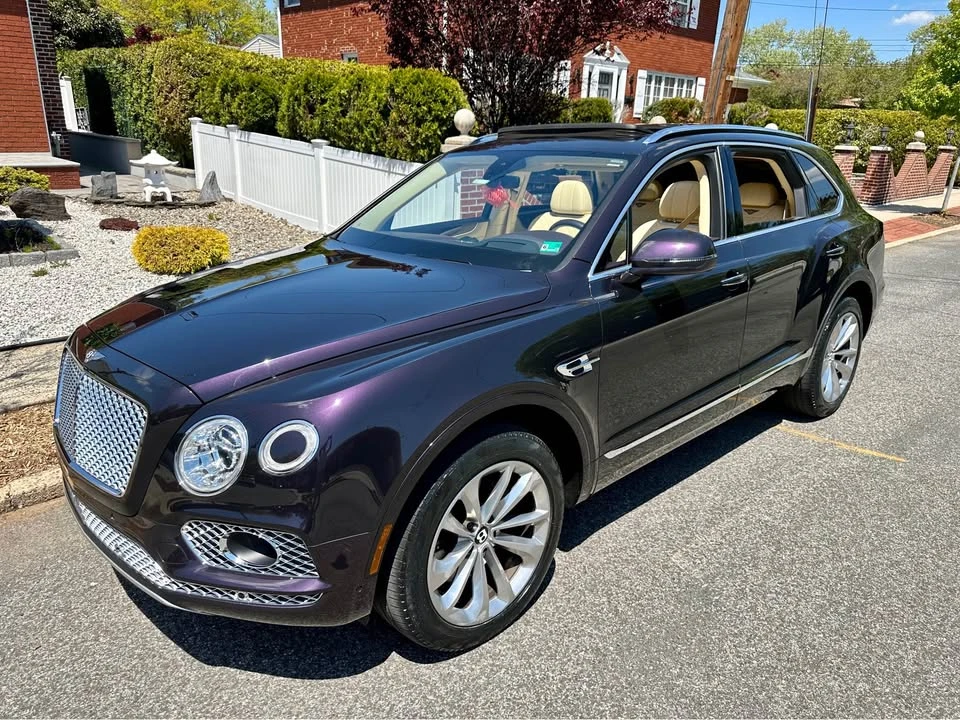 2017 Bentley Bentayga - Image 3 of 10