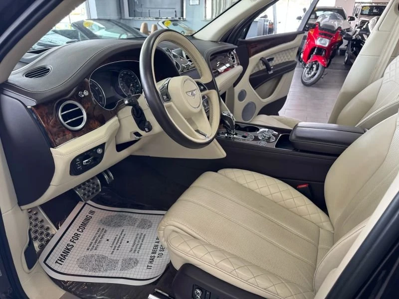 2017 Bentley Bentayga - Image 10 of 20