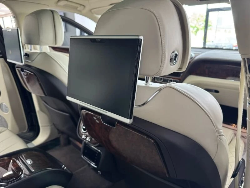 2017 Bentley Bentayga - Image 20 of 20