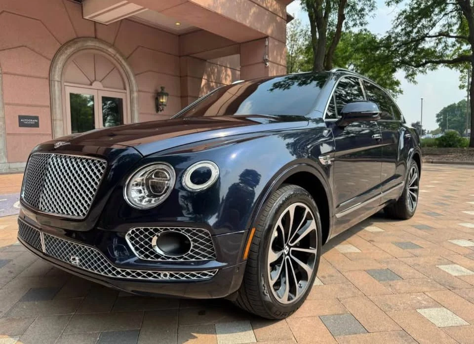 2017 Bentley Bentayga - Image 3 of 15