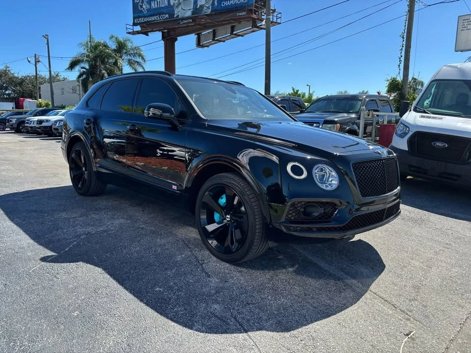2017 Bentley Bentayga - Image 3 of 14