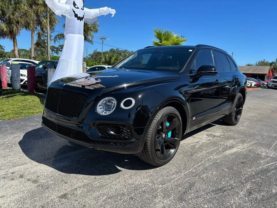 2017 Bentley Bentayga - Image 3 of 4