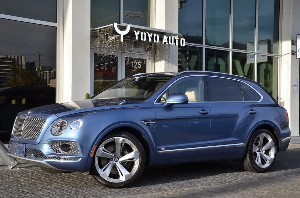 2017 Bentley Bentayga - Image 2 of 20