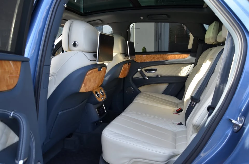 2017 Bentley Bentayga - Image 13 of 20