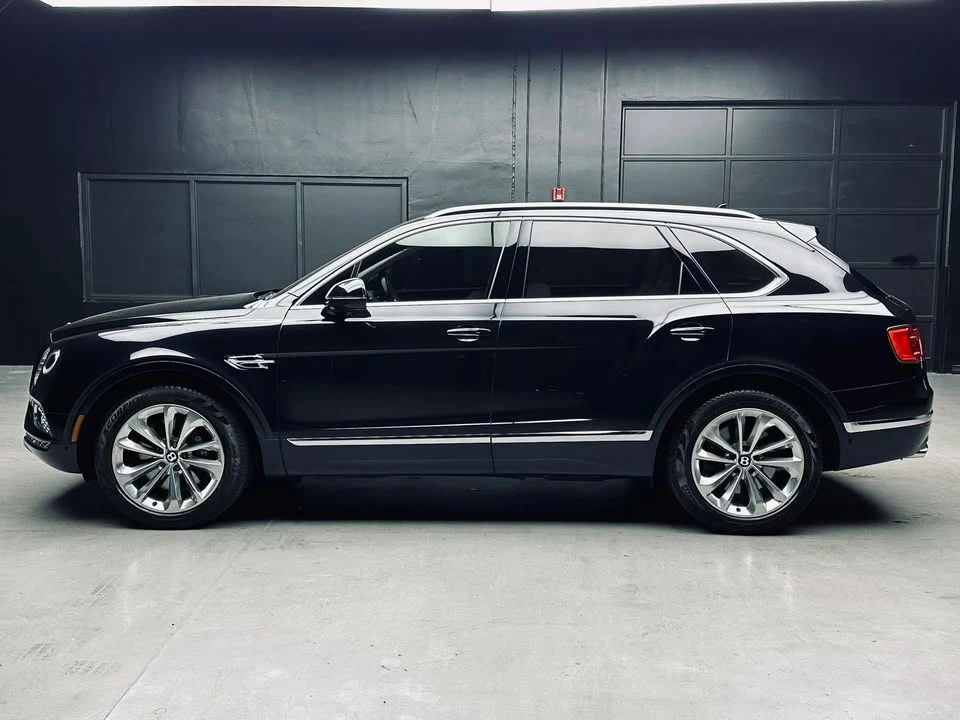 2017 Bentley Bentayga - Image 2 of 17