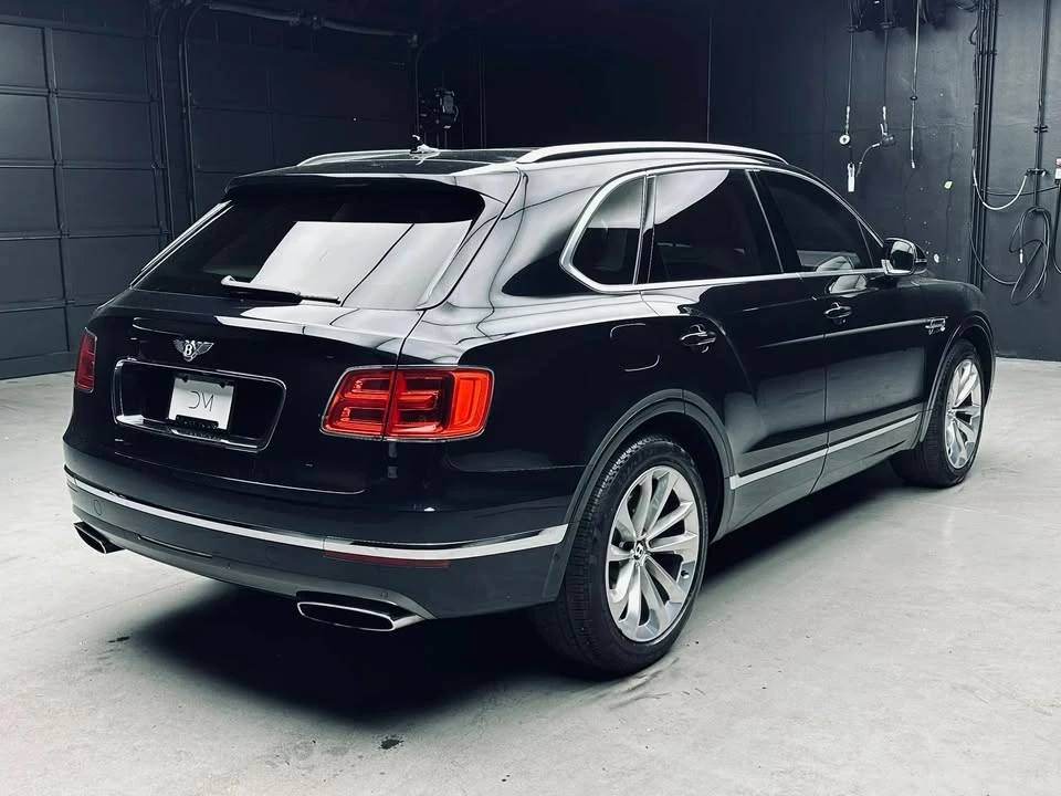 2017 Bentley Bentayga - Image 5 of 17