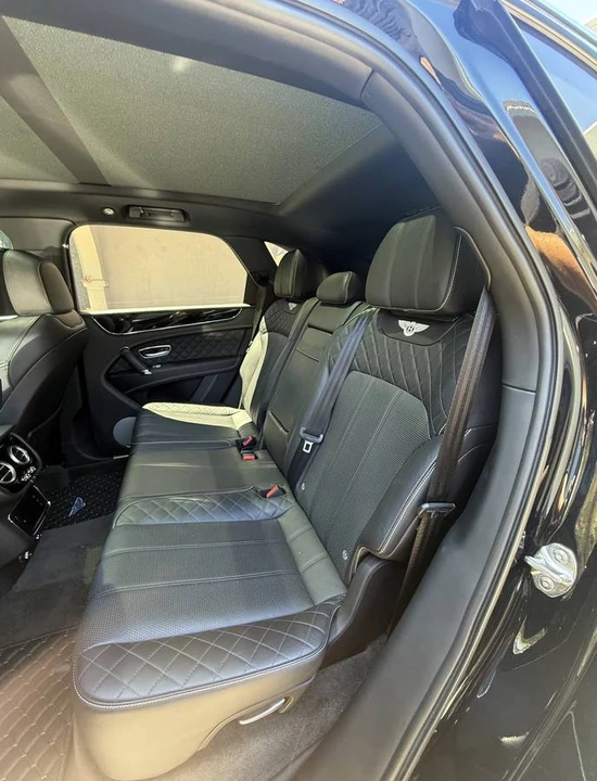 2017 Bentley Bentayga - Image 5 of 6