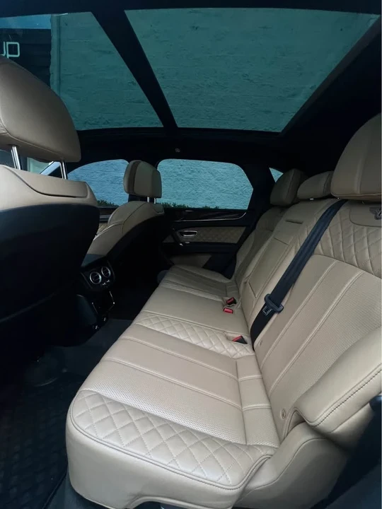 2017 Bentley Bentayga - Image 12 of 12