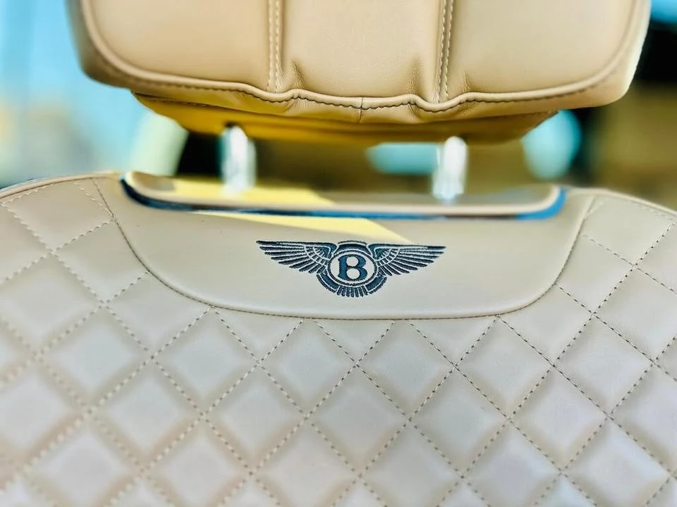 2017 Bentley Bentayga - Image 18 of 20