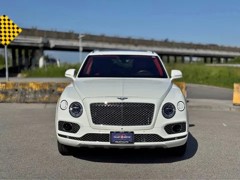 2017 Bentley Bentayga W12 AWD