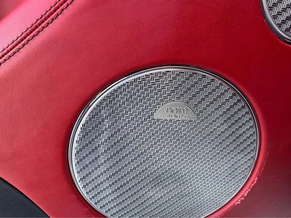 2017 Bentley Bentayga - Image 18 of 19