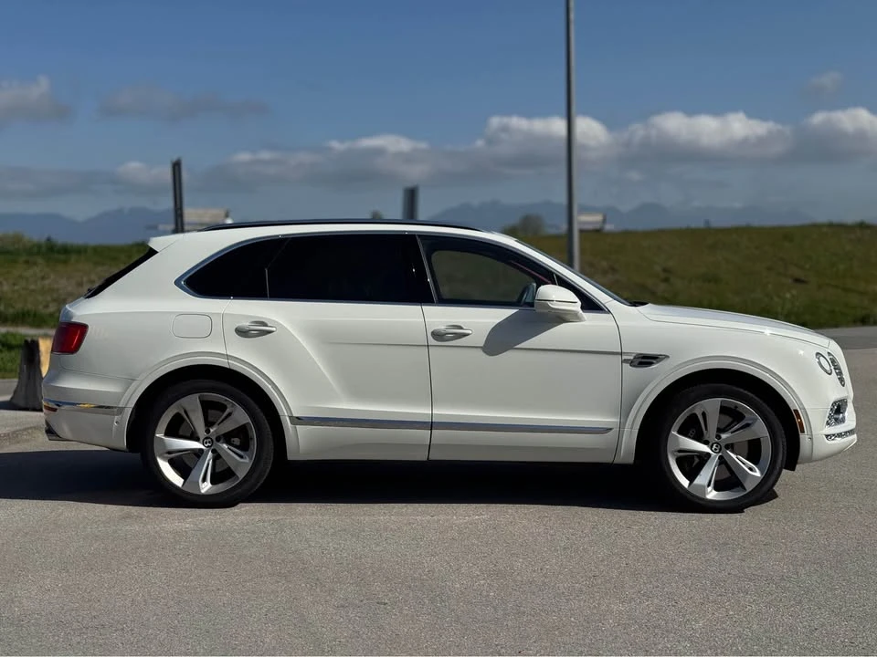 2017 Bentley Bentayga - Image 4 of 19