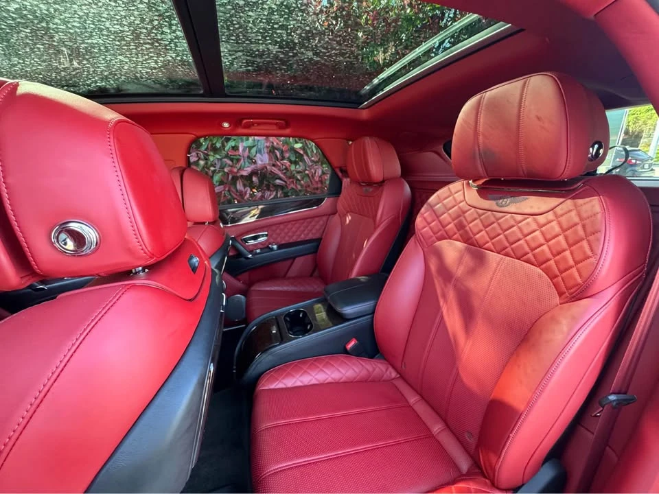 2017 Bentley Bentayga - Image 11 of 19