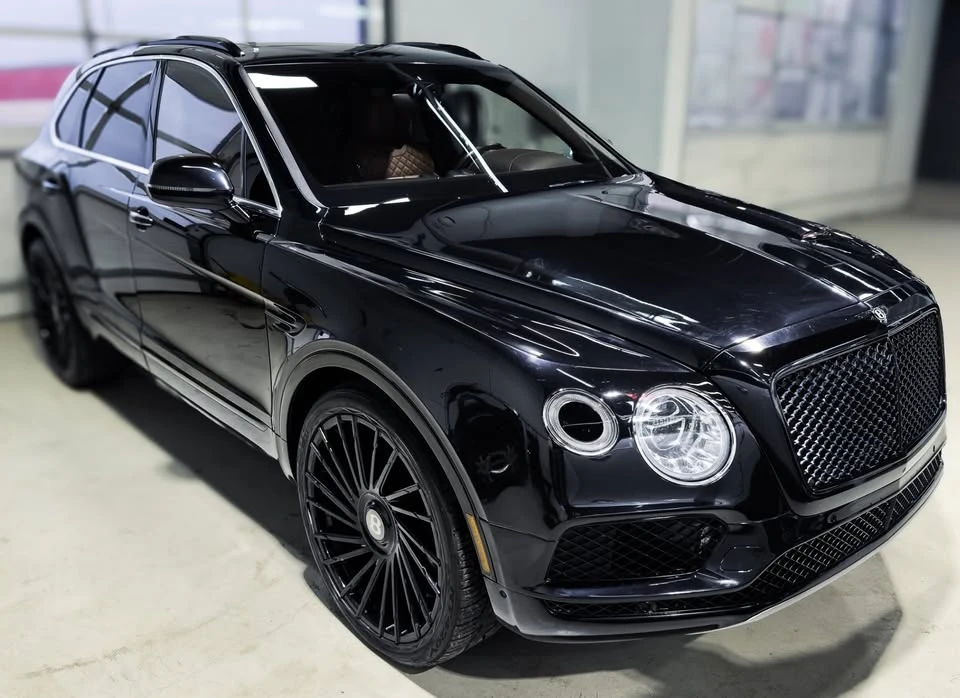 2017 Bentley Bentayga - Image 2 of 20