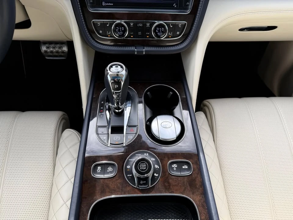 2017 Bentley Bentayga - Image 11 of 20