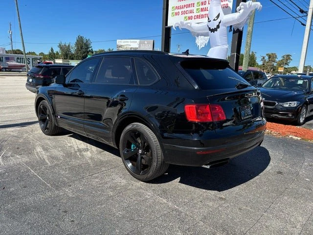 2017 Bentley Bentayga - Image 6 of 14