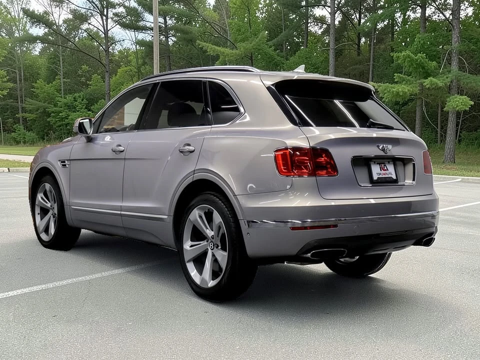 2017 Bentley Bentayga - Image 4 of 10