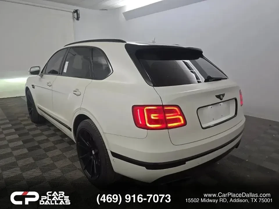 2017 Bentley Bentayga - Image 13 of 16