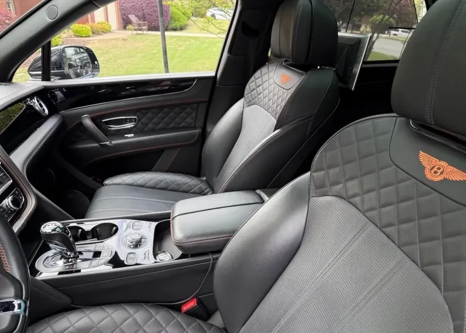 2017 Bentley Bentayga - Image 3 of 7