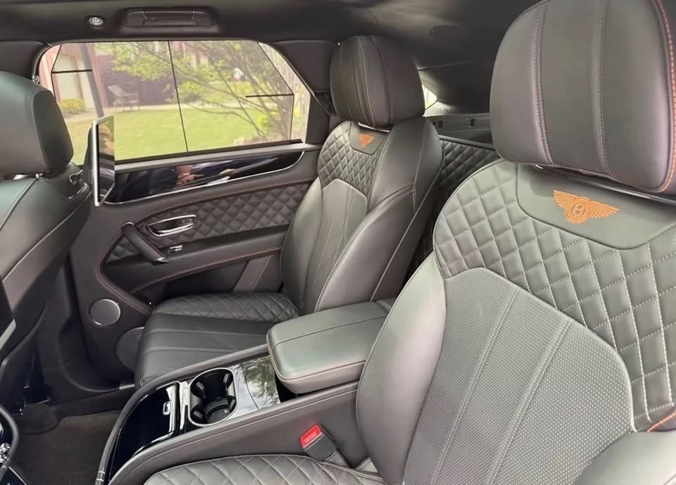 2017 Bentley Bentayga - Image 2 of 7