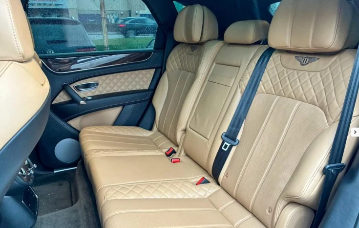 2017 Bentley Bentayga - Image 6 of 6