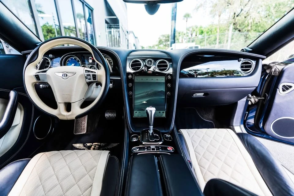 2017 Bentley Continental GT V8 2nd Gen - Image 9 of 19
