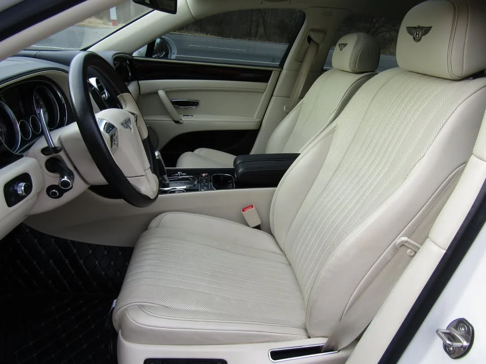 2017 Bentley Continental Flying Spur - Image 9 of 20