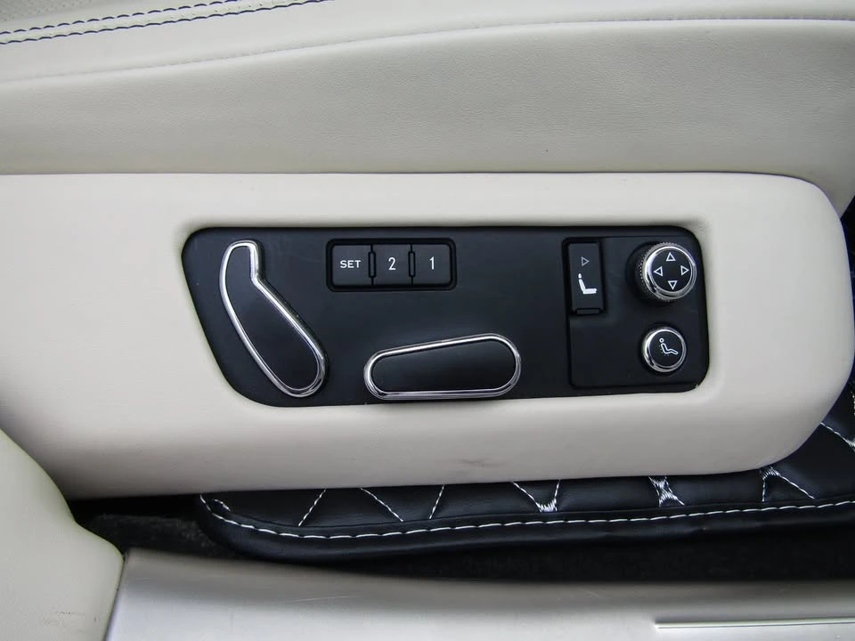2017 Bentley Continental Flying Spur - Image 17 of 20