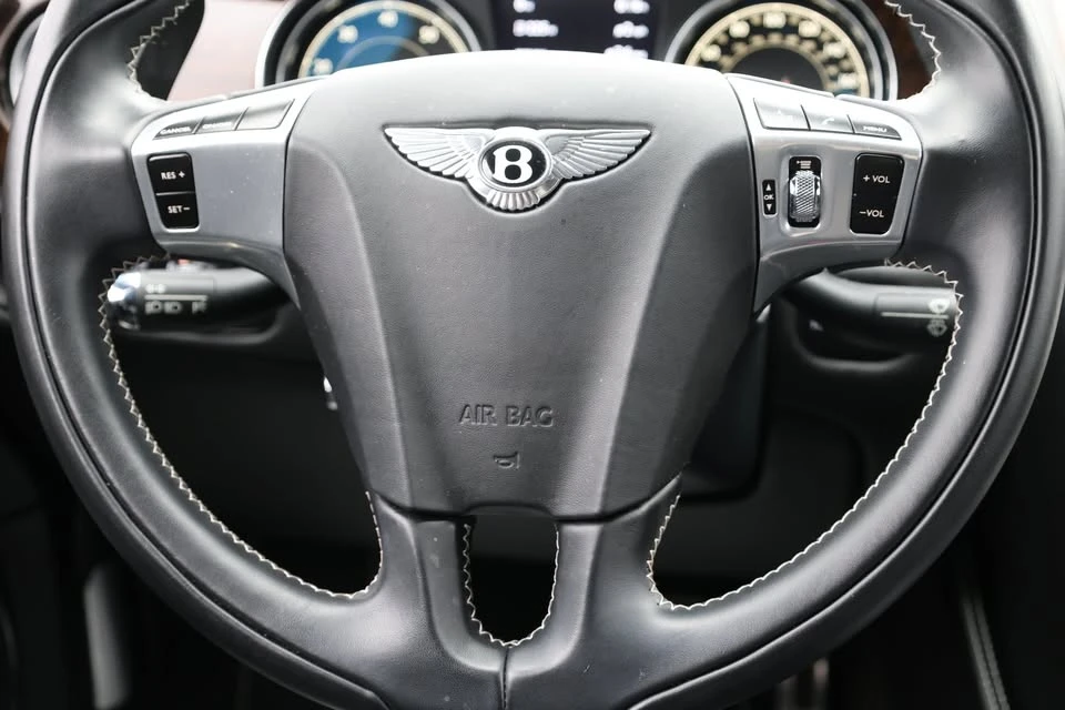 2017 Bentley Continental Flying Spur - Image 17 of 20