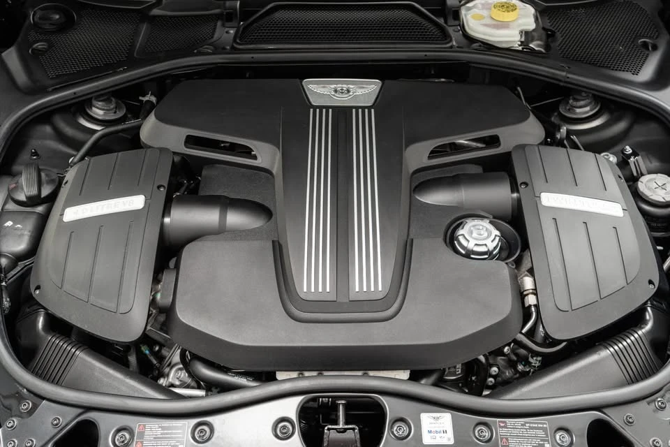 2017 Bentley Continental Flying Spur - Image 8 of 15