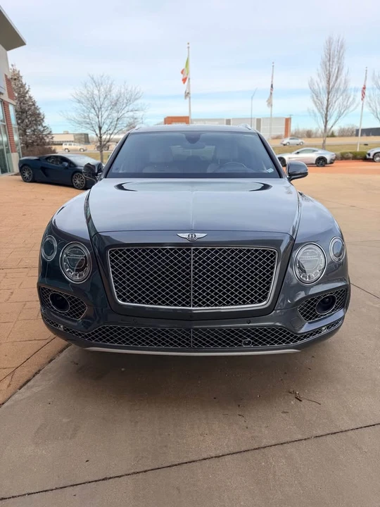 2017 Bentley Bentayga - Image 2 of 16