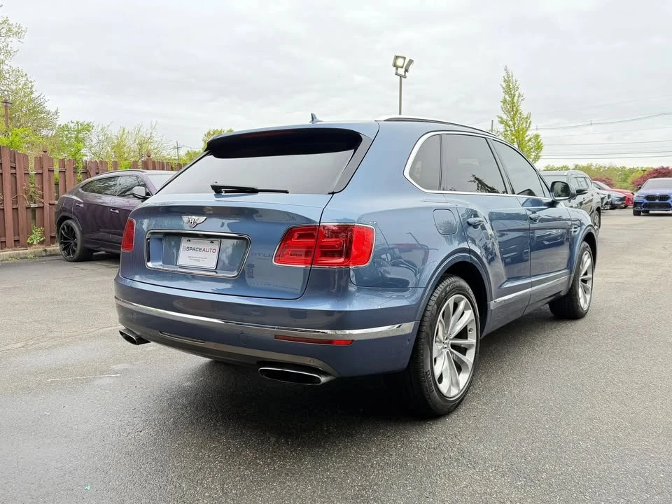 2017 Bentley Bentayga - Image 9 of 9