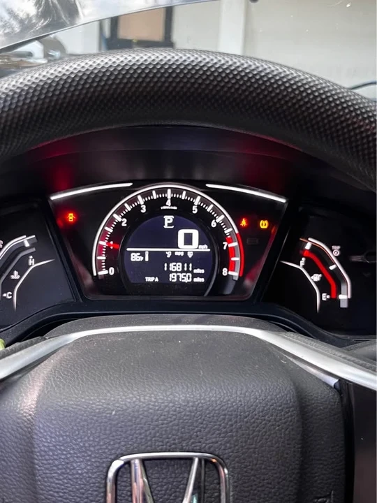 2017 Honda Civic 10th Gen - Image 4 of 10