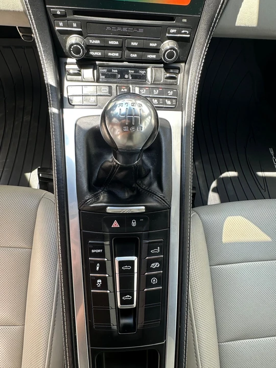 2017 Porsche 718 Boxster S - Image 6 of 7