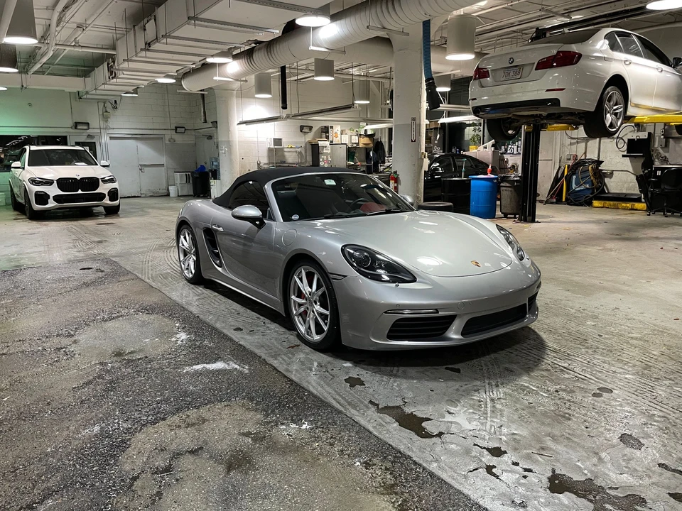 2017 Porsche 718 Boxster S - Image 12 of 31