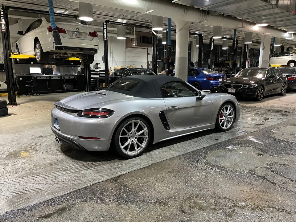 2017 Porsche 718 Boxster S - Image 15 of 31
