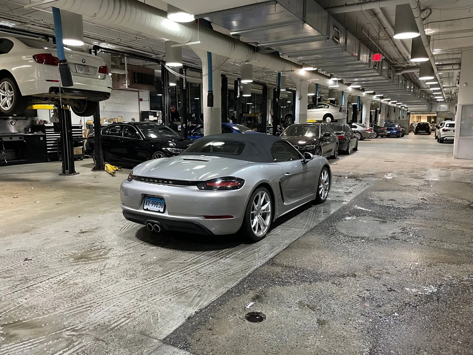 2017 Porsche 718 Boxster S - Image 16 of 31