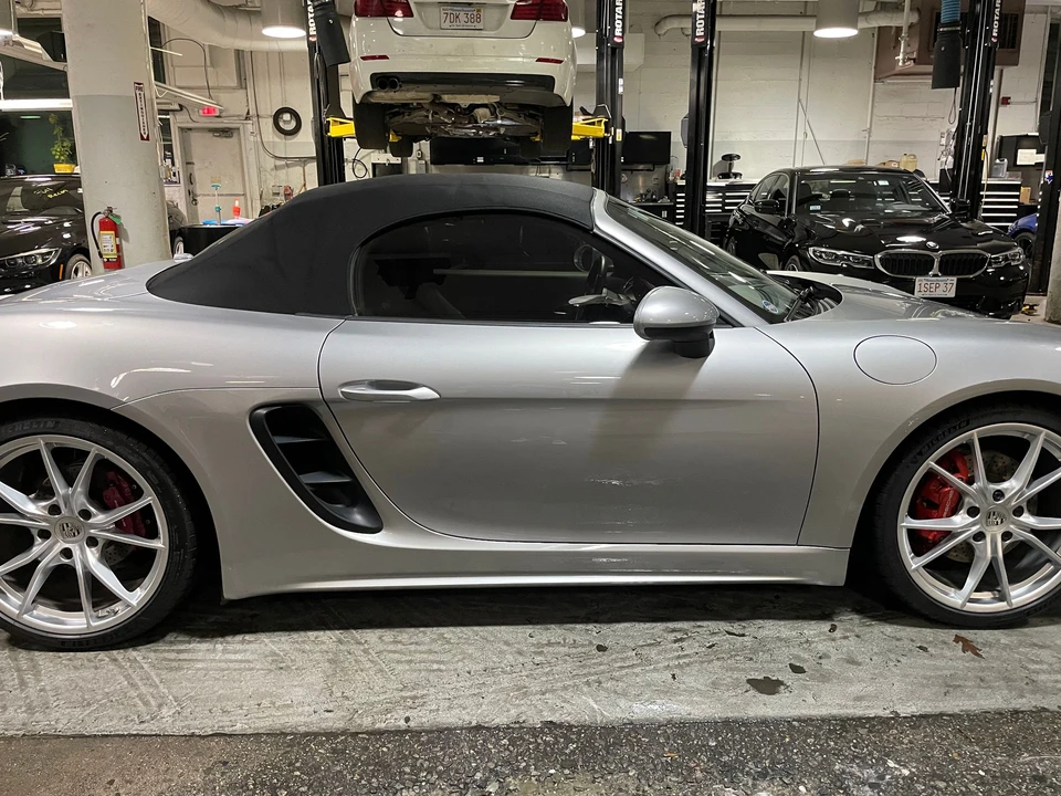 2017 Porsche 718 Boxster S - Image 25 of 31