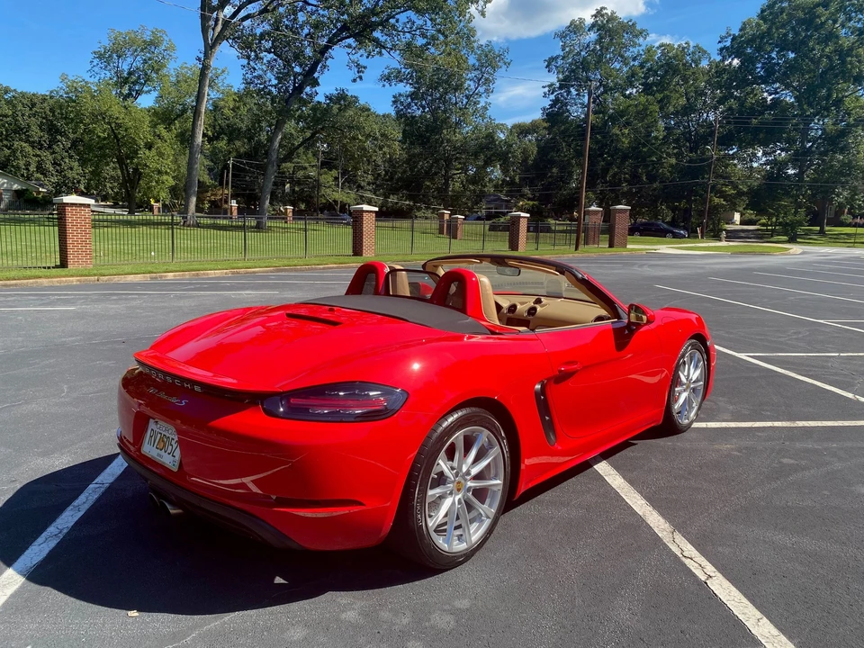 2017 Porsche 718 Boxster S - Image 5 of 26