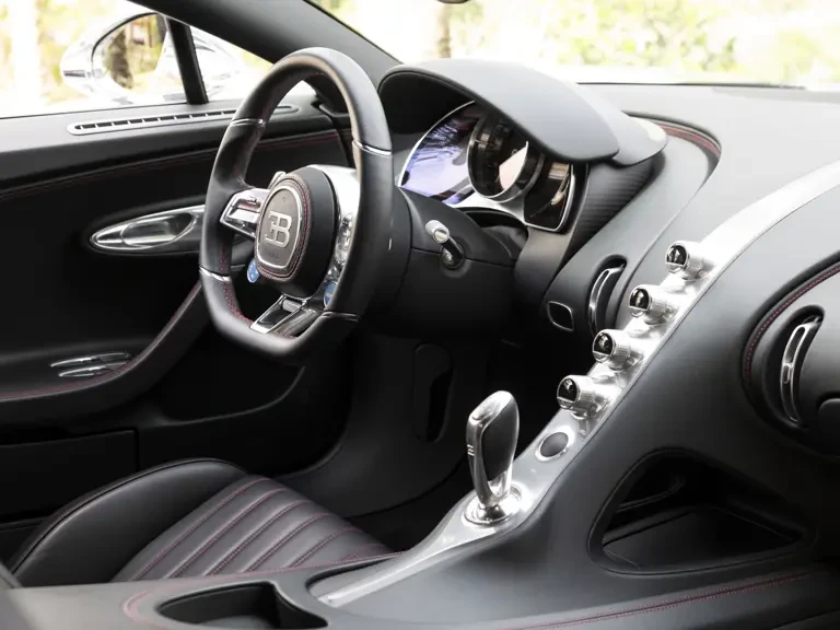 2017 Bugatti Chiron - Image 24 of 31