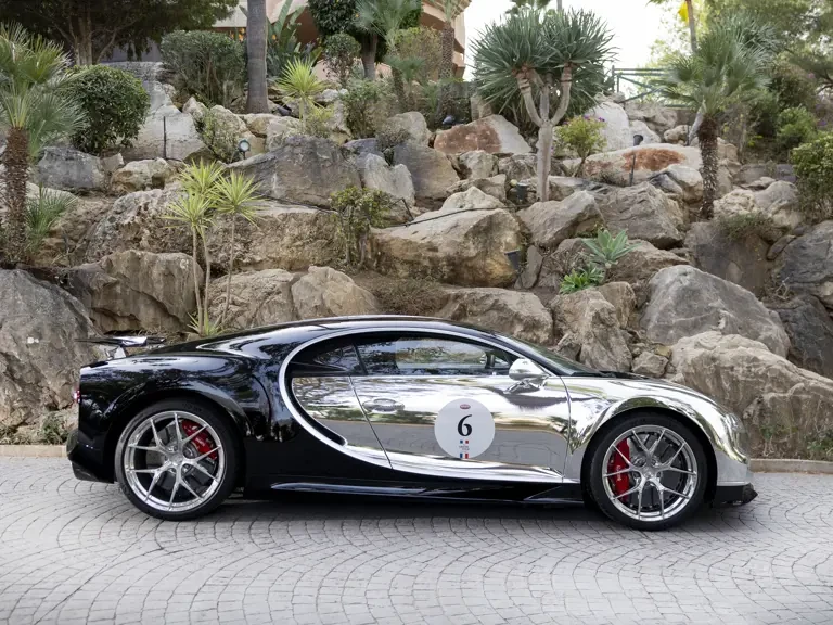 2017 Bugatti Chiron - Image 6 of 31