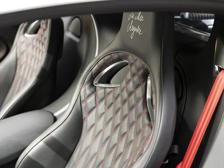 2017 Bugatti Chiron - Image 13 of 31