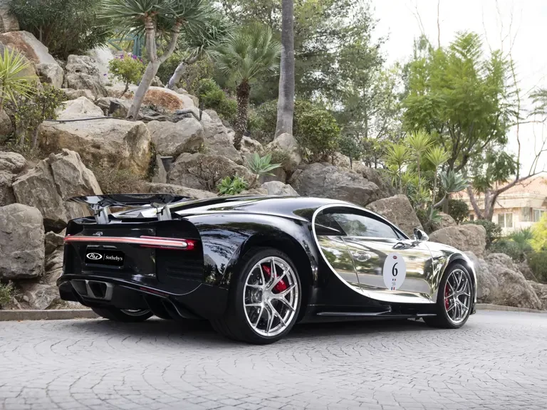 2017 Bugatti Chiron - Image 3 of 31