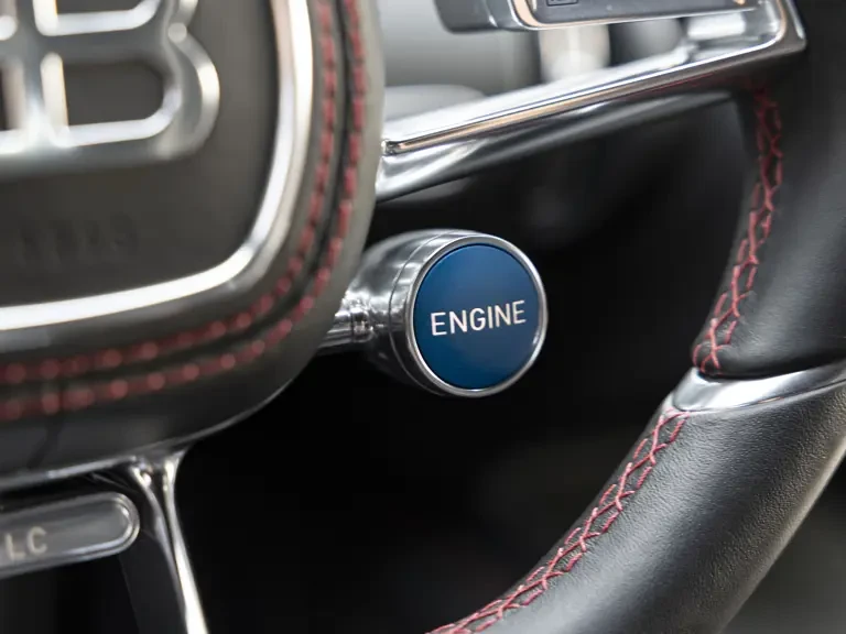 2017 Bugatti Chiron - Image 19 of 31