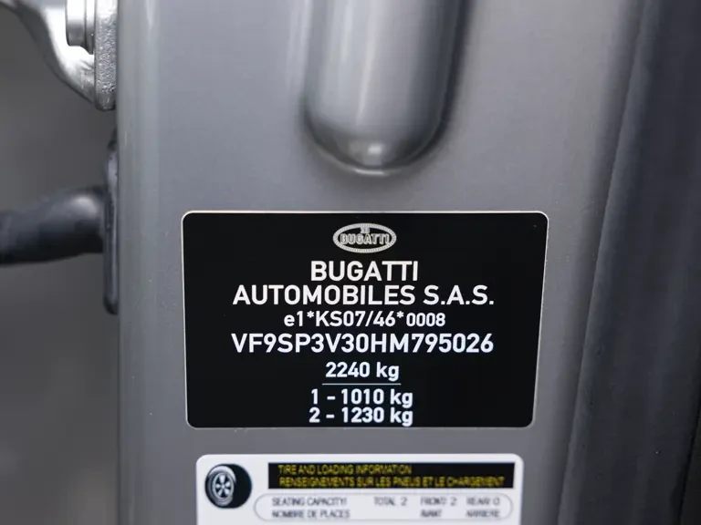 2017 Bugatti Chiron - Image 17 of 31