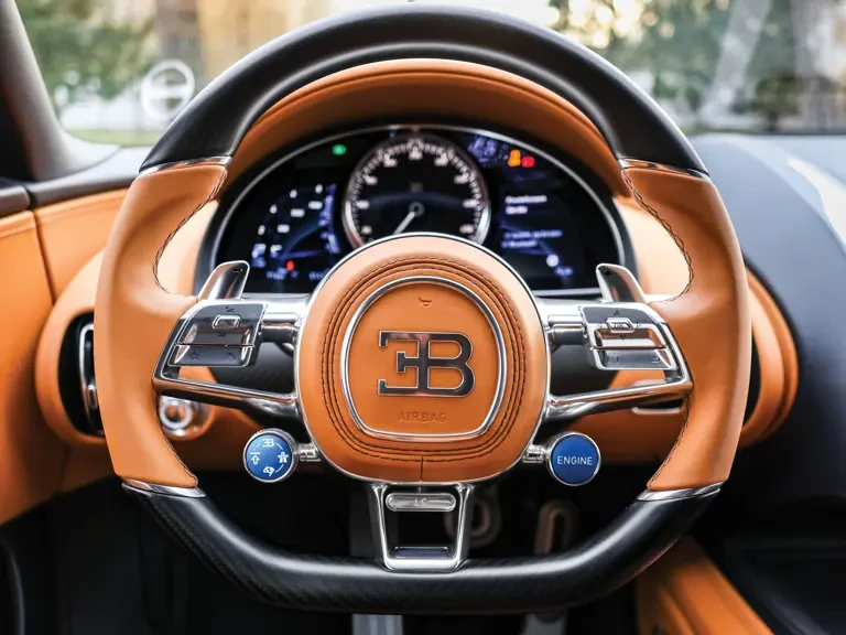2017 Bugatti Chiron - Image 14 of 31