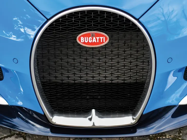 2017 Bugatti Chiron - Image 27 of 31